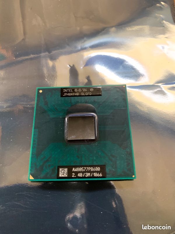 Processeur Intel Mobile 2.4GHz Core 2 Duo P8600 SLGFD, TBE 15 Villers-l�s-Nancy (54)