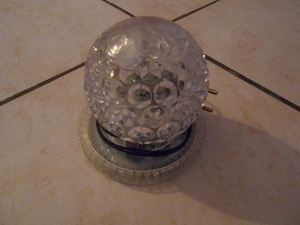 PROJECTEUR ENFANTS 8 Chevigny-Saint-Sauveur (21)