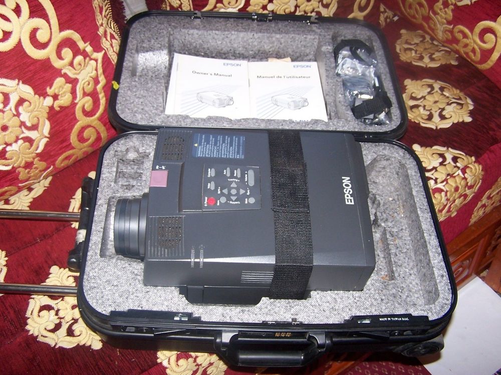 Projecteur multimedia Epson EMP7100 150 Bobigny (93)