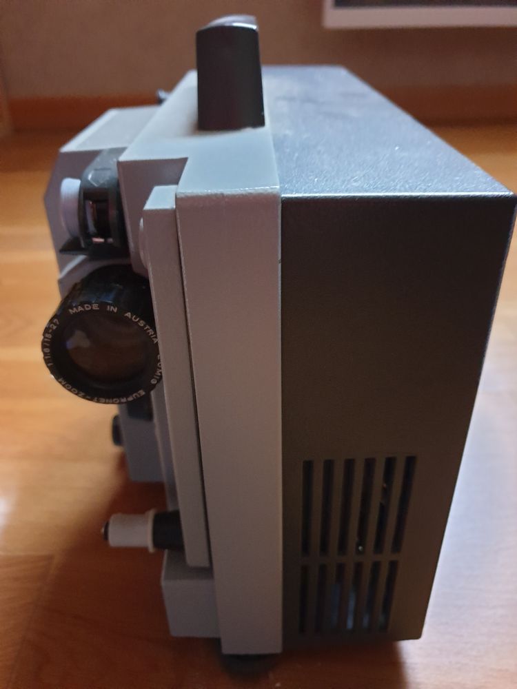projecteur super 8 65 Sainte-Genevi�ve-des-Bois (91)