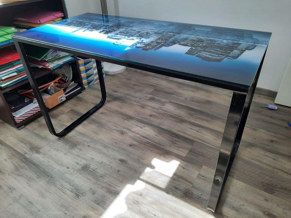 PROMO 2 tables de bureau en verre New York 200 Saint-L� (50)