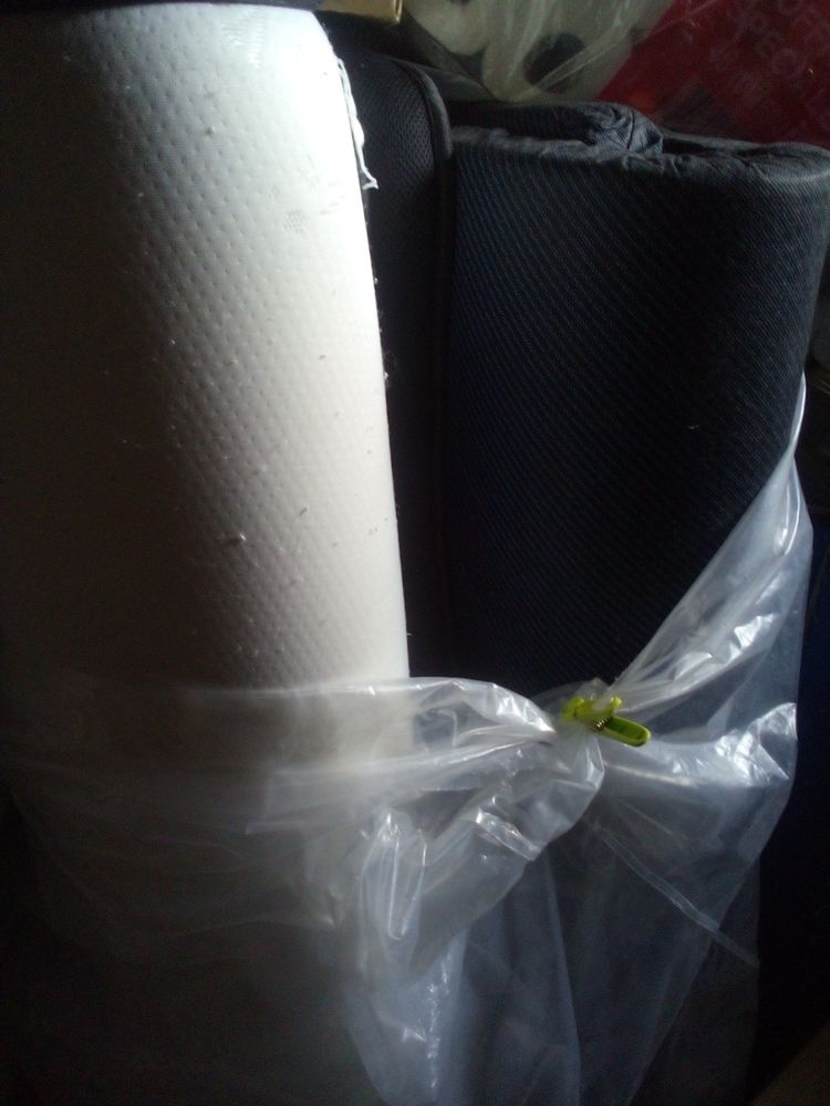 Propose deux surmatelas 0 Saint-Gervais-les-Trois-Clochers (86)