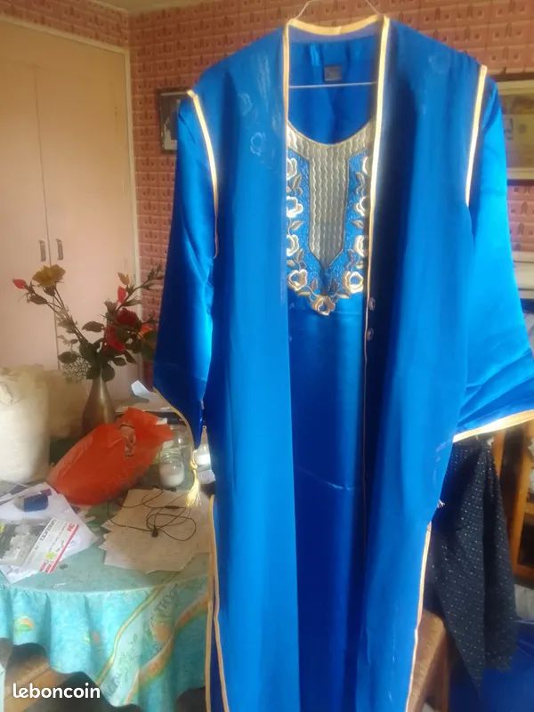 propose diverse robes 0 Noisy-le-Sec (93)