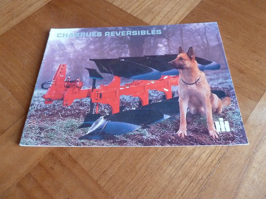 Prospectus d�pliant charrues r�versibles IH 30 Marcilly-le-Hayer (10)