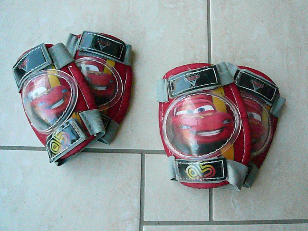 Set de protections enfant roller trottinette skate v�lo 8 Franqueville-Saint-Pierre (76)