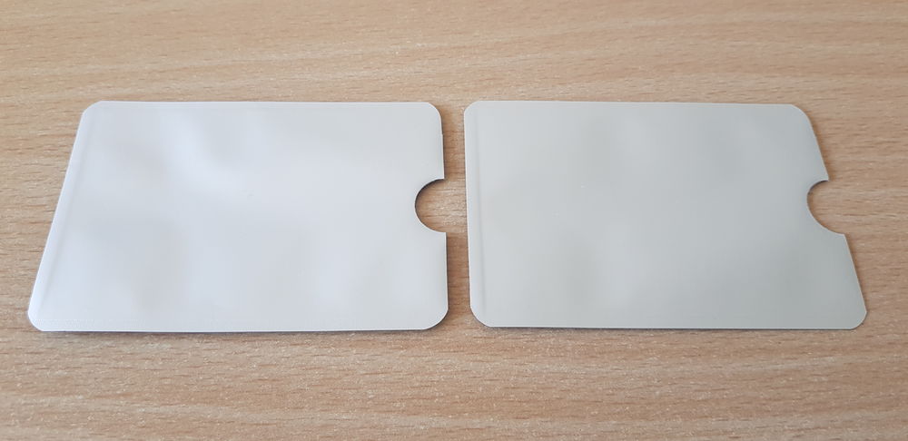 Prot�ge carte Anti RFID, 
lot de 2 prot�ges carte bancaire 
0 Carnon Plage (34)