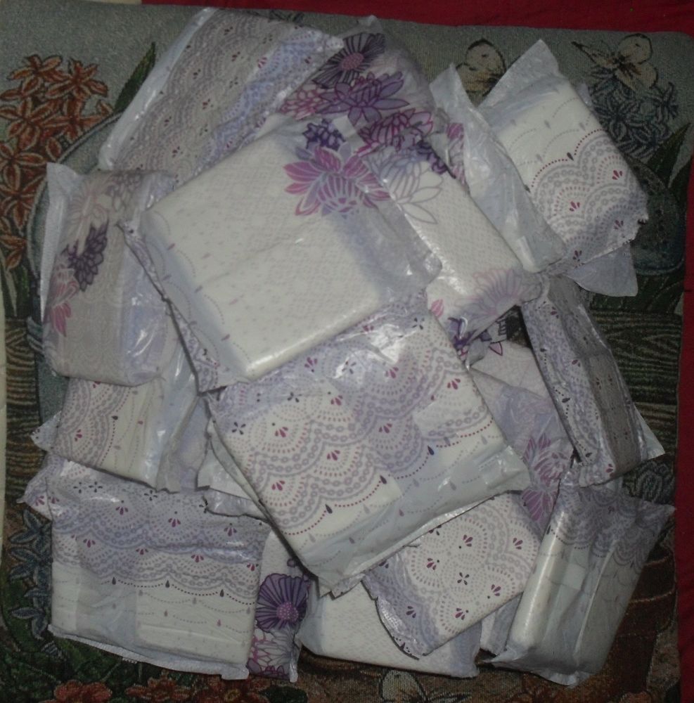 Lot de 36 prot�ges slip.
NEUFS 20 Montreuil (93)