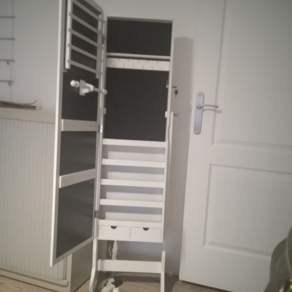 psych�e rangement bijoux 75 Le P�age-de-Roussillon (38)