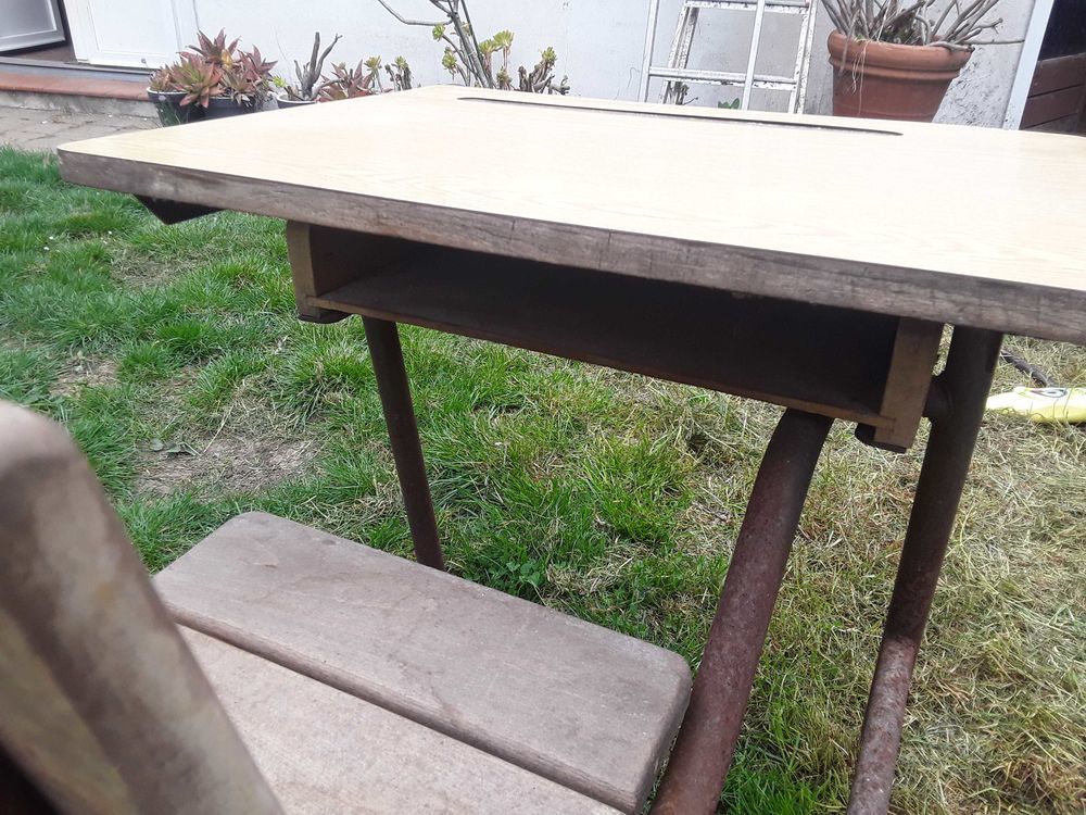 ptit bureau d'�colier �  restaurer 20 Cambrai (59)