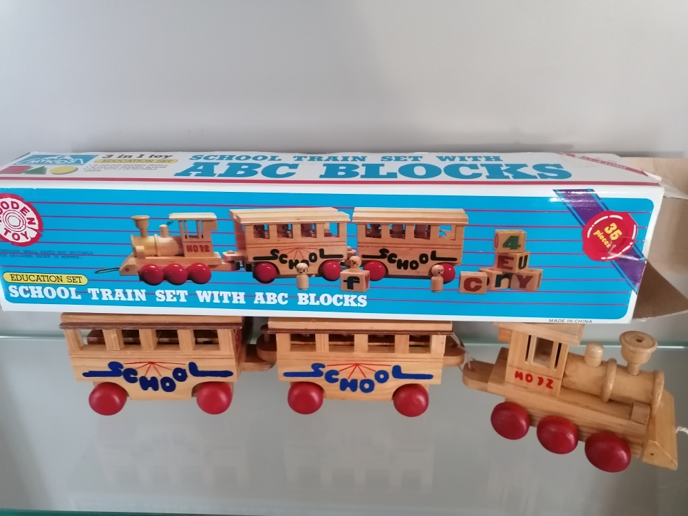 Ptit train en bois 10 Saint-Marcellin-en-Forez (42)