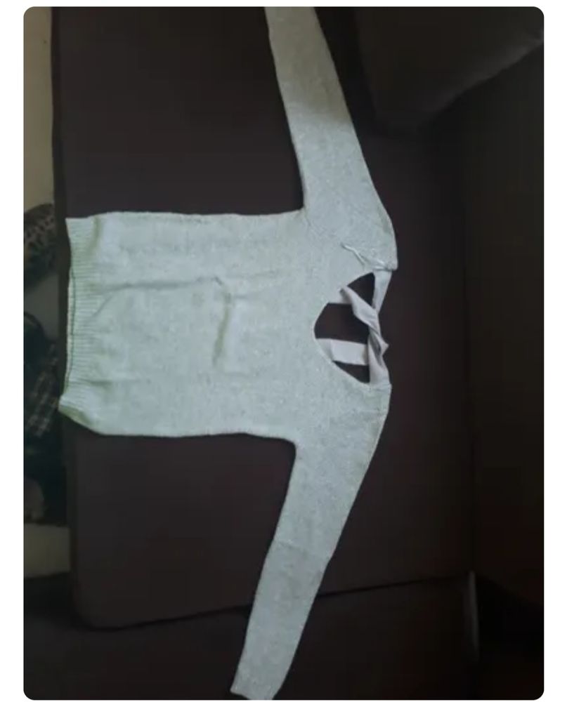 Pull argent� Etam 10 Chelles (77)