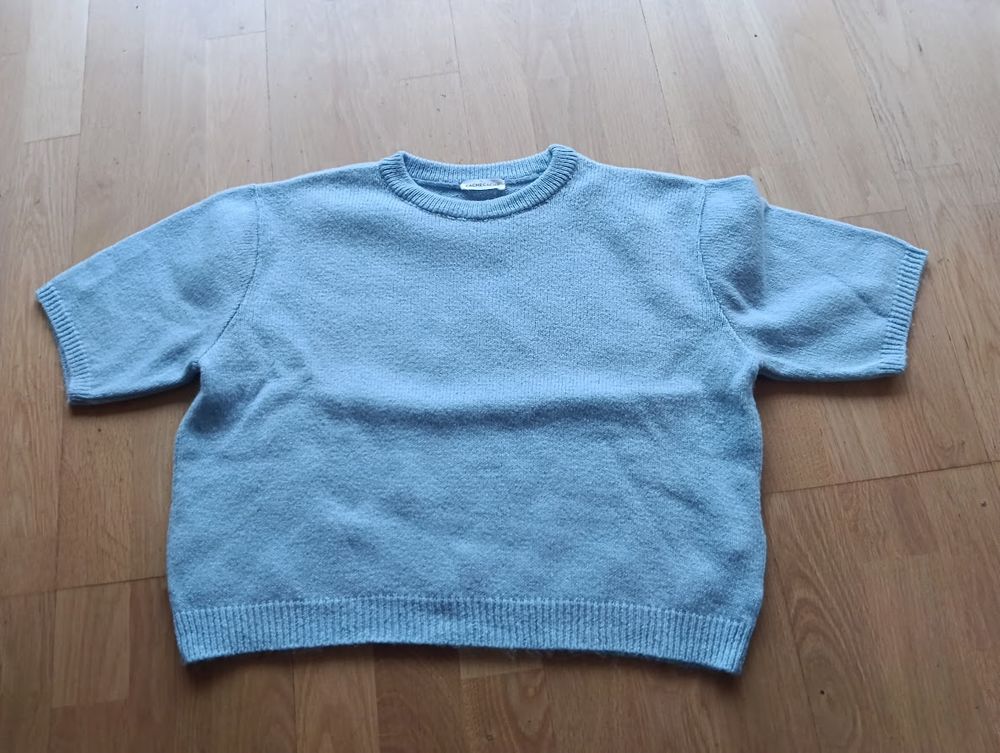 F (24) - L ? Pull bleu  �Cache Cache�  3 Paris 13 (75)