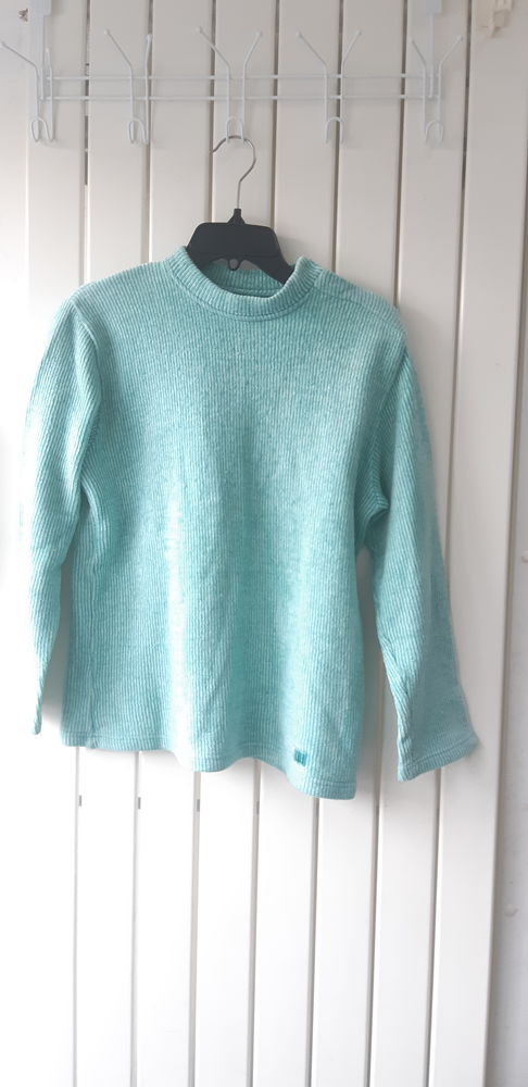 pull bleu 12 ans 4 Croix (59)