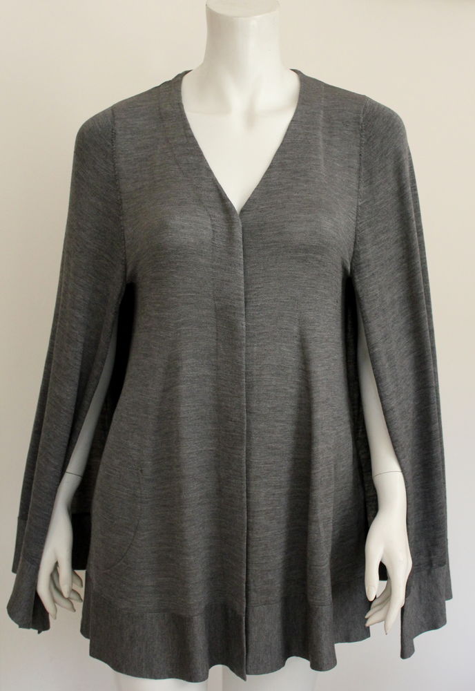 Pull cardigan cape DIOR 240 Issy-les-Moulineaux (92)
