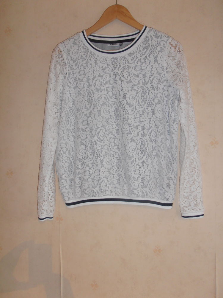 Pull dentelle doubl�
15 Tours (37)