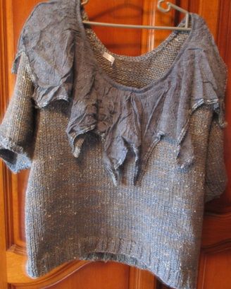 PULL ENCOLURE DENTELLE FEMME 30 Aubignan (84)