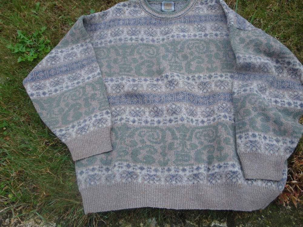 Pull encolure ras le cou Marque GABRIEL D'AUTHIE 5 Nimes (30)