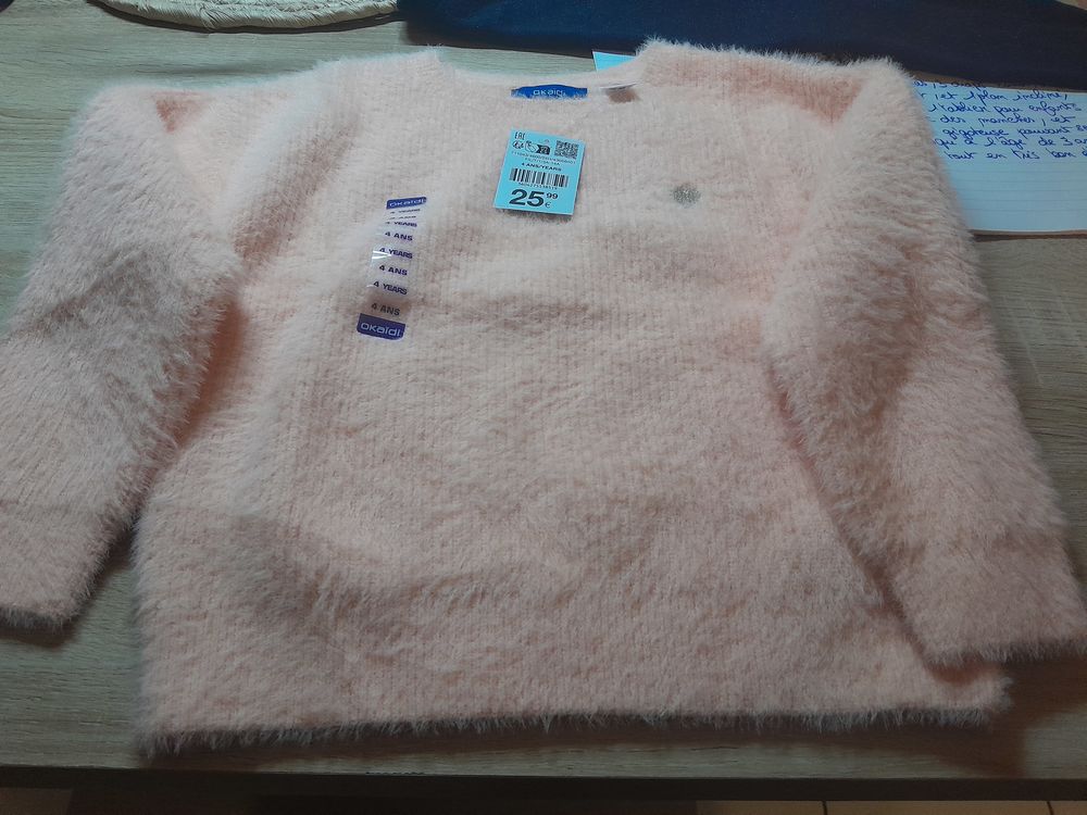 Pull  enfant fille 25.99 Limoges (87)