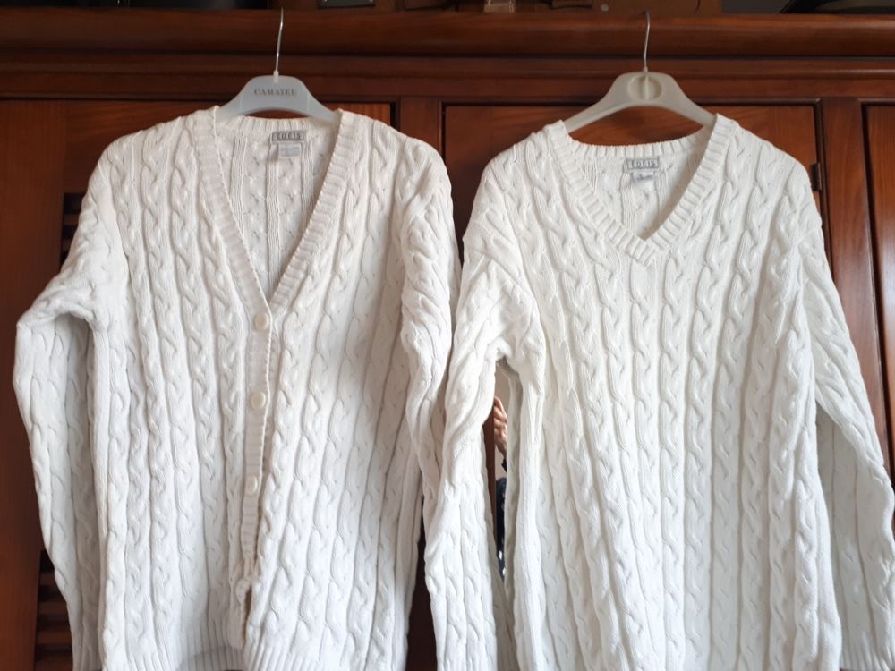 Pull et gilet en coton assortis - 20 euros 20 Villemomble (93)