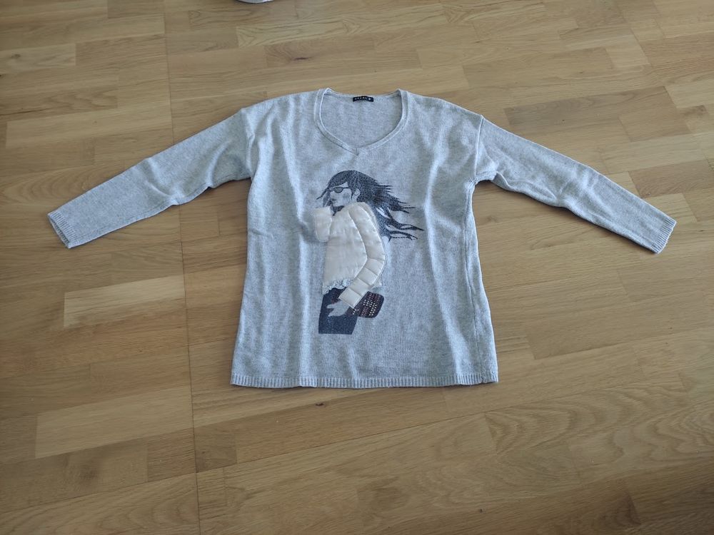 F (26) - T2 ? Pull gris  �Br�al�  3 Paris 13 (75)