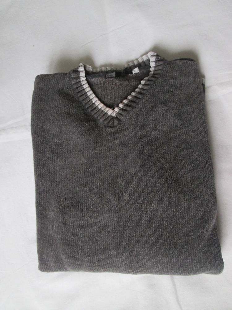 Pull homme velours col V taille L 6 Chauriat (63)
