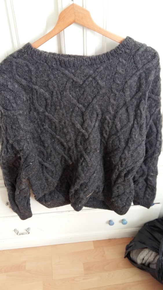 Pull irlandais � col ras 25 Bagnols-sur-C�ze (30)