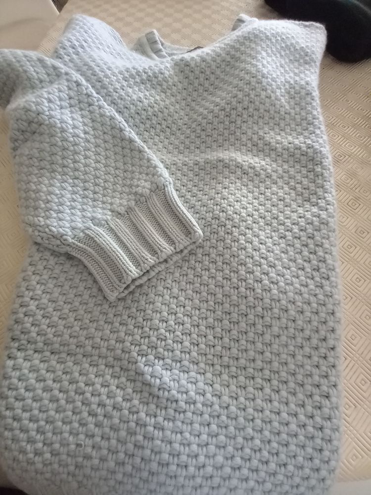 Pull en laine Bleu ciel 10 Montmeyan (83)