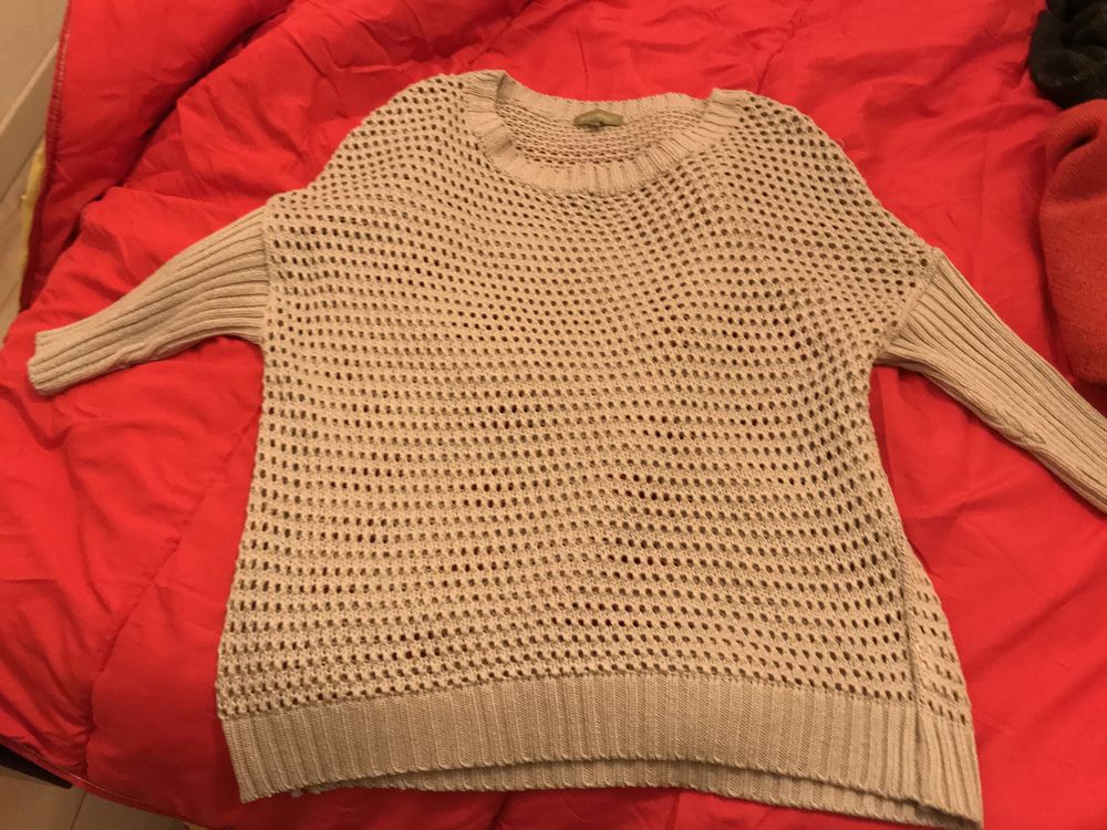 PULL EN MAILLE AJOUREE  BEIGE/GRIS Taille M 10 Saint-Genis-Laval (69)