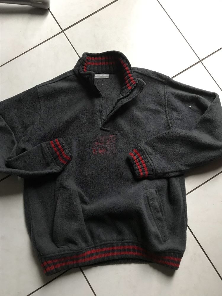 pull polaire gris BASIC ONE  14 ANS 7 Saint-Genis-Laval (69)