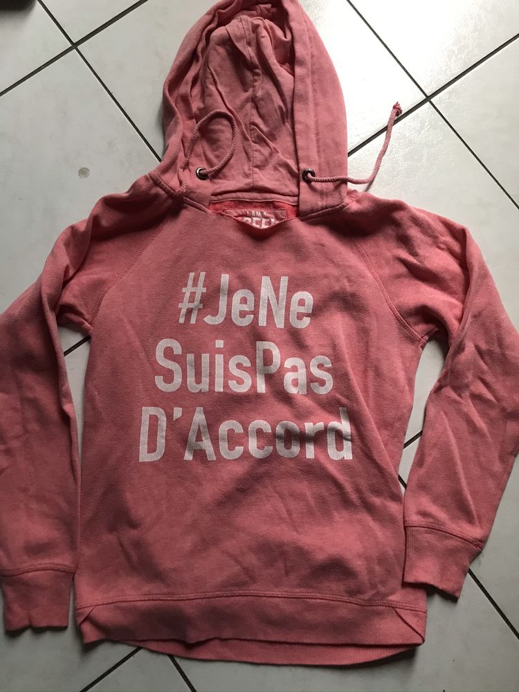 PULL ROSE  capuche avec lien de serrage  taille S 5 Saint-Genis-Laval (69)
