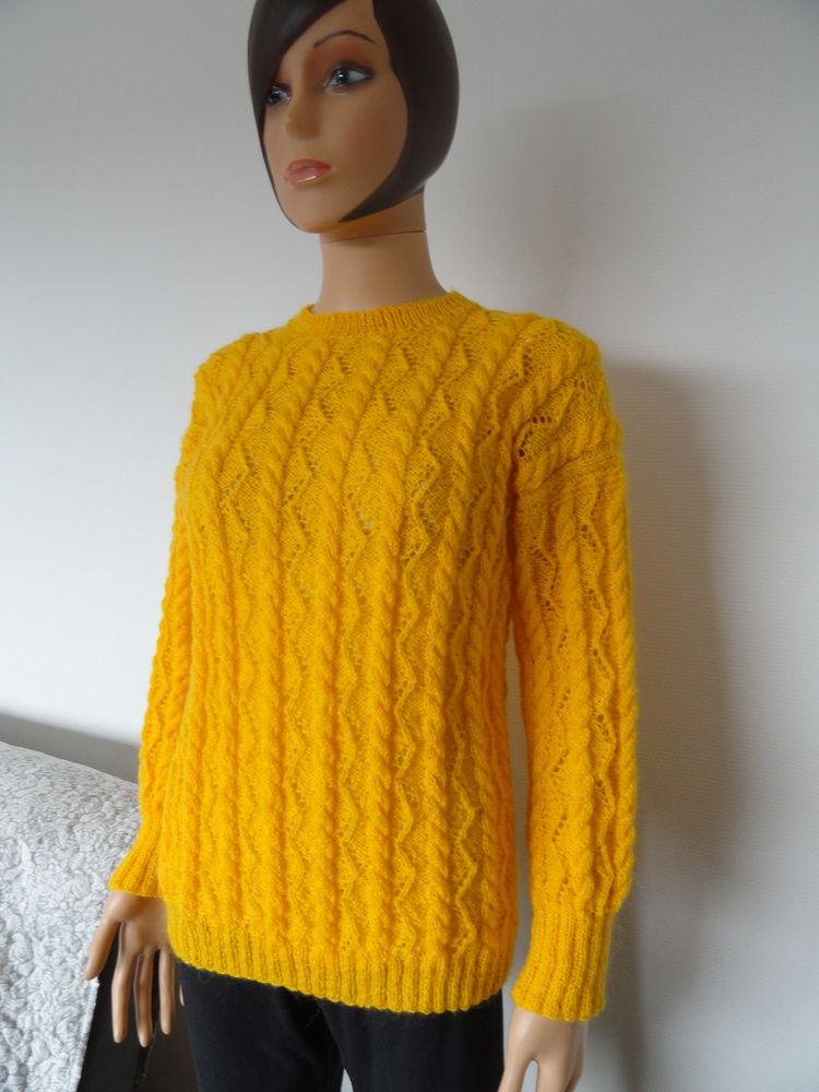 Pull / Tricot fait main 30 Douai (59)