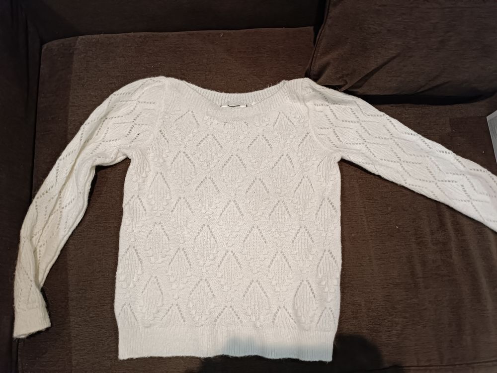 Pull Naf Naf 12 Chelles (77)