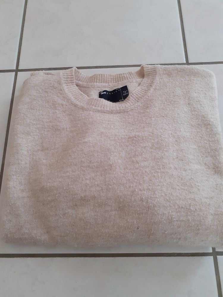 pull ras le cou 10 La Roche-sur-Yon (85)