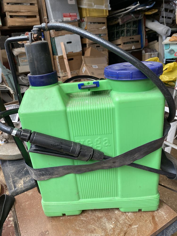 pulv�risateur de dos 0 La Londe (76)