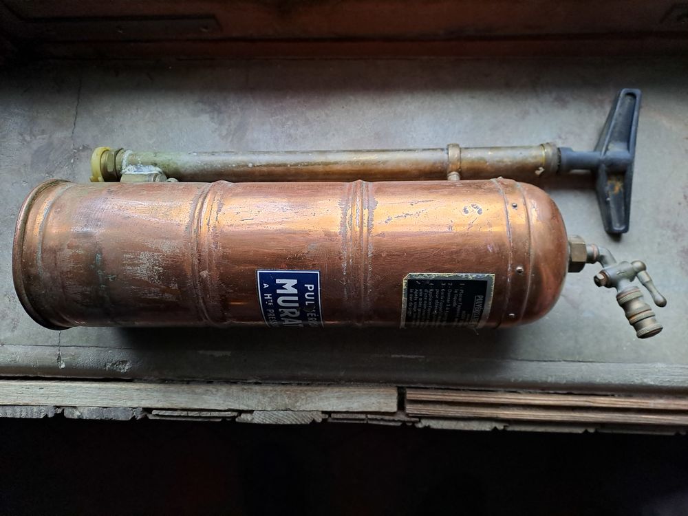 pulv�risateur 70 Montceaux-l�s-Provins (77)