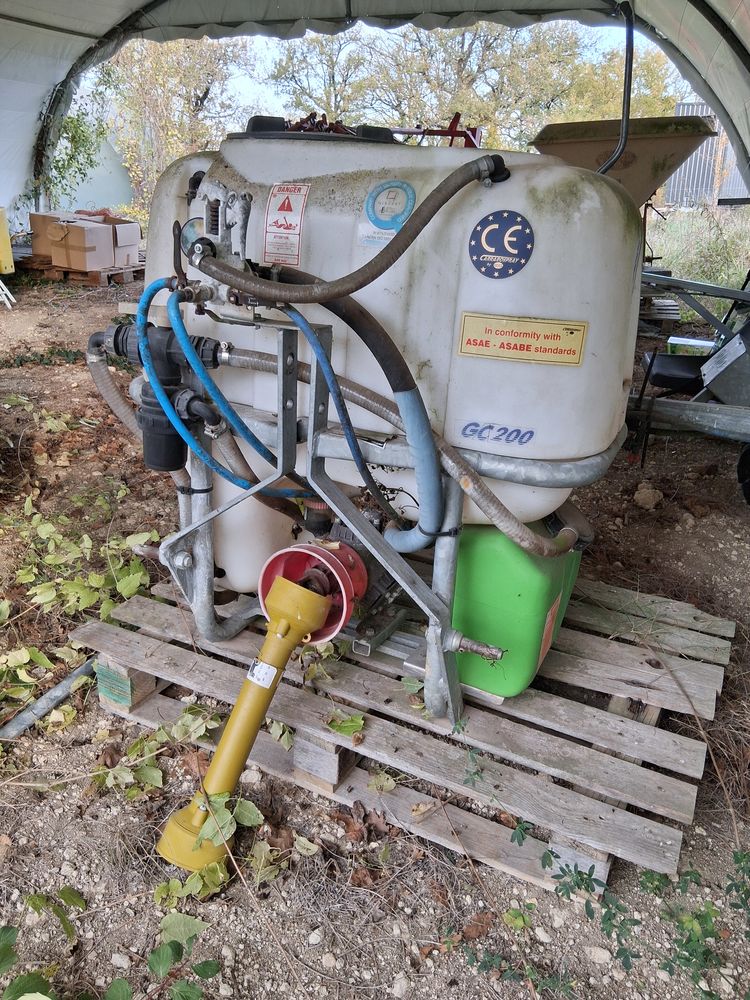 pulverisateur 200 L 1000 Clairac (47)