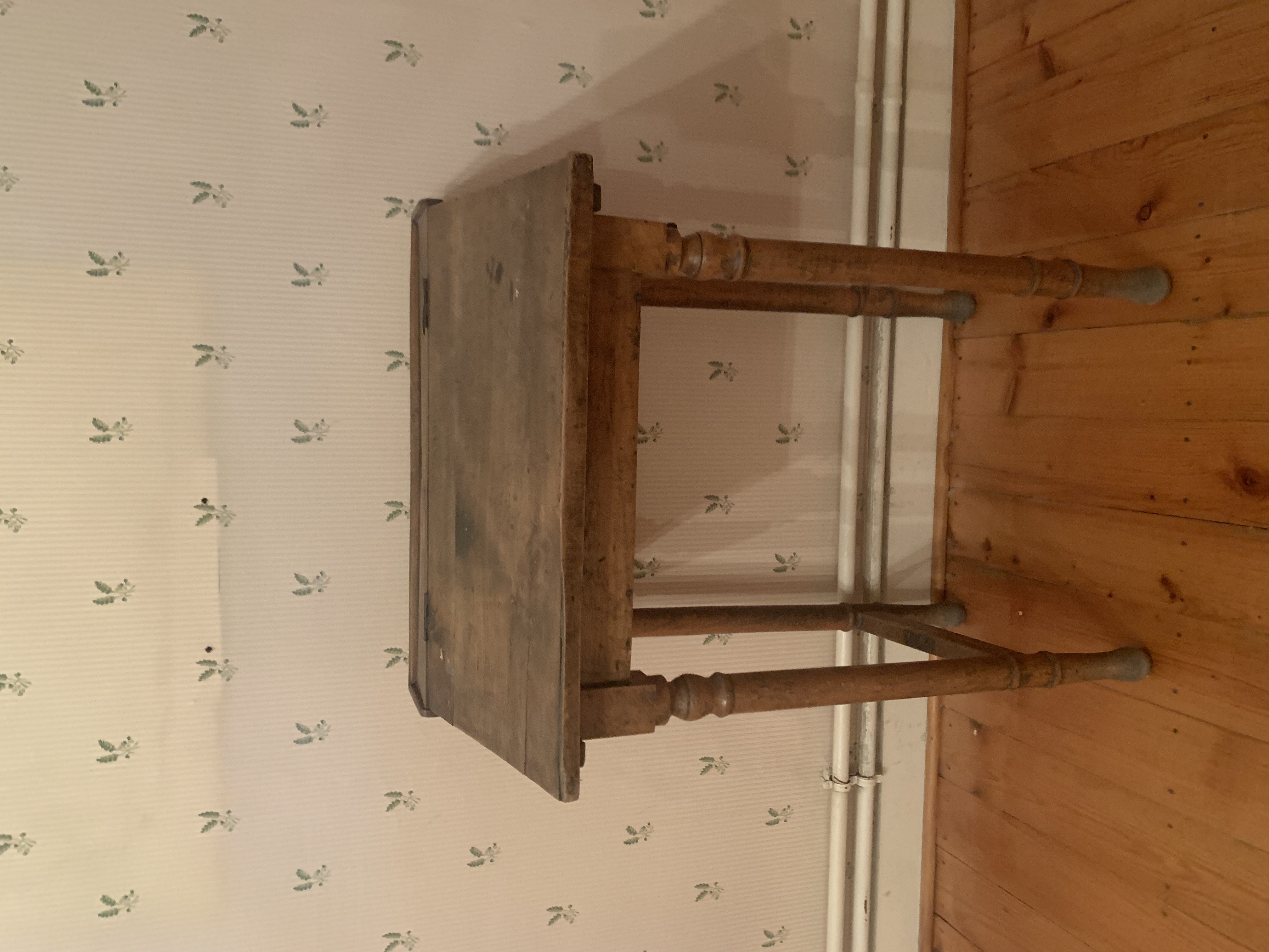 pupitre ancien 25 Saint-Venant (62)