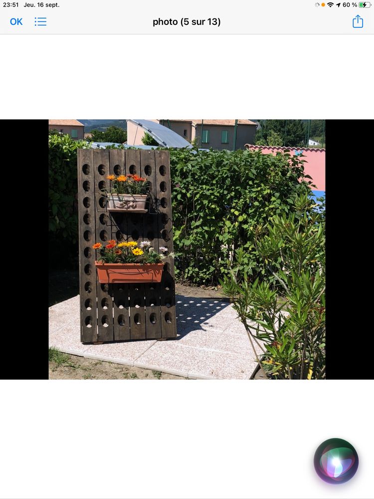 pupitre � bouteilles. 100 Digne-les-Bains (04)