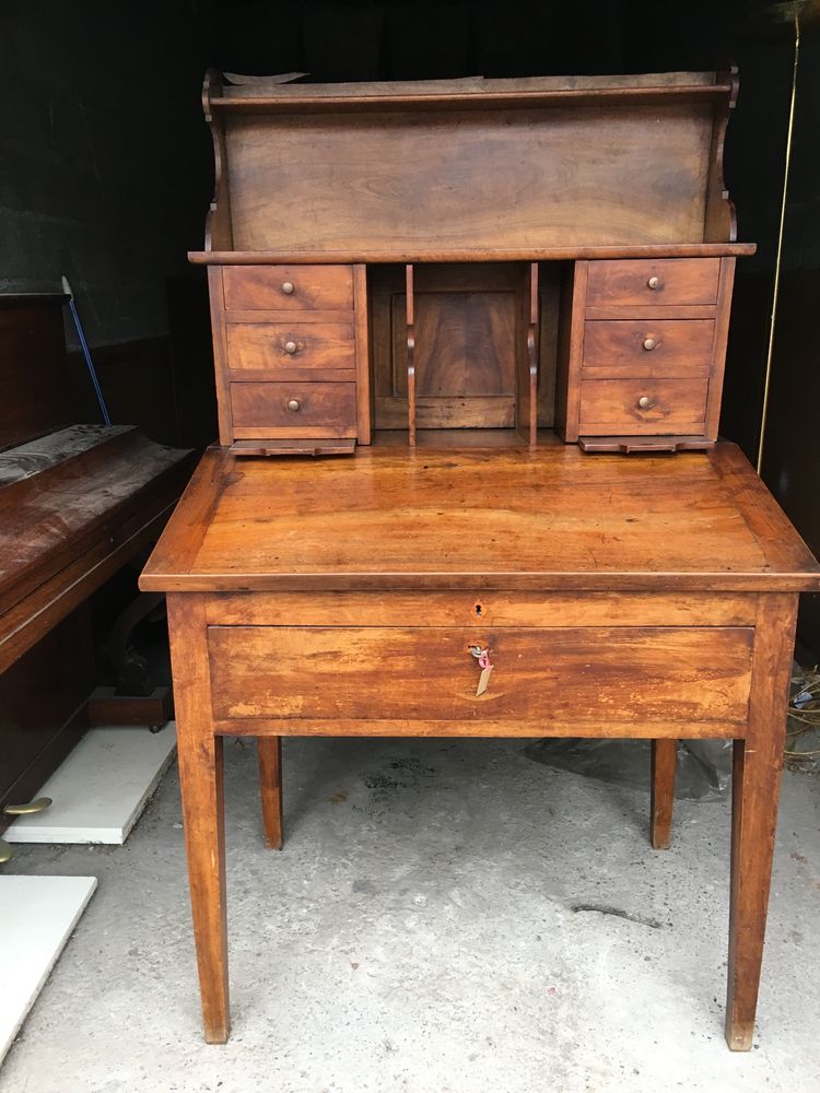 Pupitre de cur� 590 Lissieu (69)