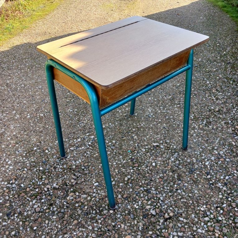 pupitre �colier fer & bois 35 Vendeuvre-du-Poitou (86)