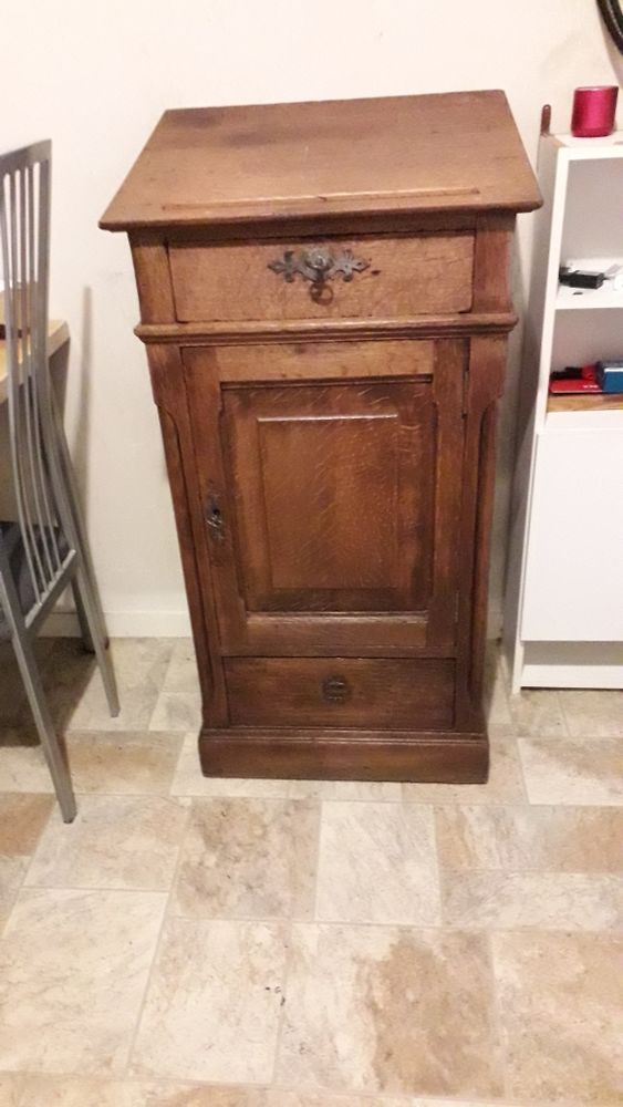 Pupitre �critoire 119 Cambronne-l�s-Rib�court (60)