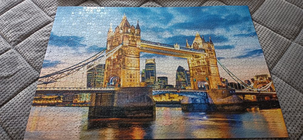 Puzzle 2000 pi�ces 30 La Seyne-sur-Mer (83)