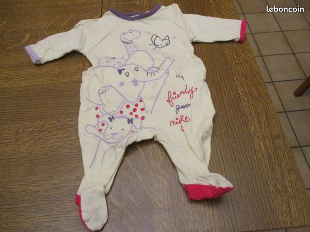 Pyjama jaune avec motifs �l�phant chien oiseau et autre 0 M�rignies (59)