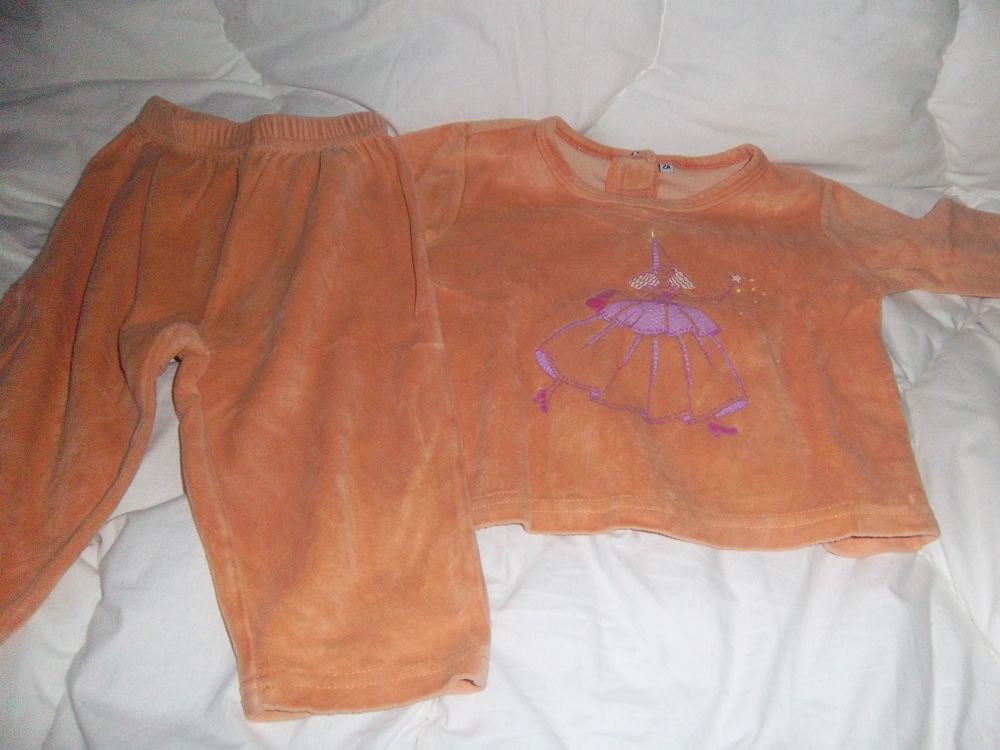 Pyjama 24 mois 1 Bossay-sur-Claise (37)