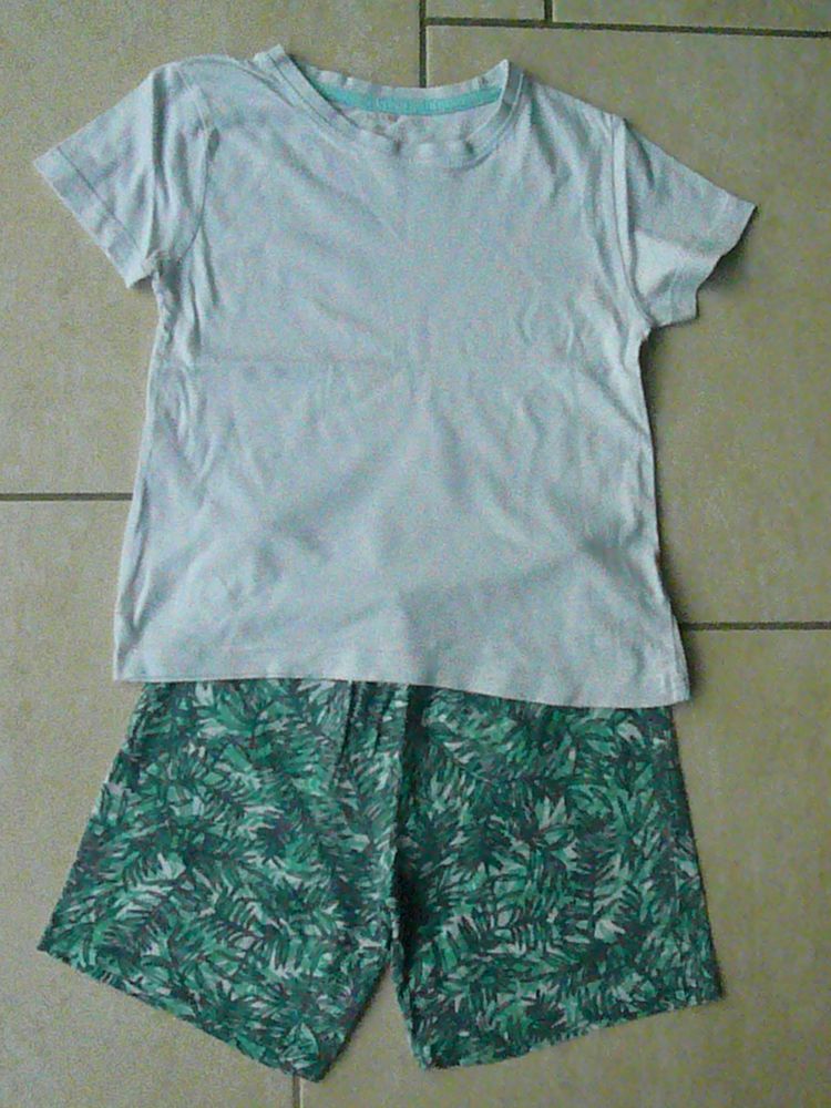 Pyjama 2 pièces 6 ans (n°32) 5 Franqueville-Saint-Pierre (76)