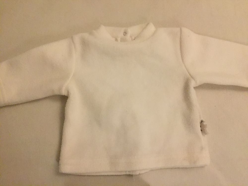 2 pyjamas, un pull Boutchou 1 mois 5� 5 Mougins (06)