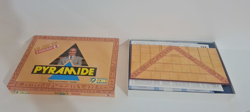 Pyramide, Jeu de soci�t� Vintage (complet) 20 Nogent-sur-Marne (94)