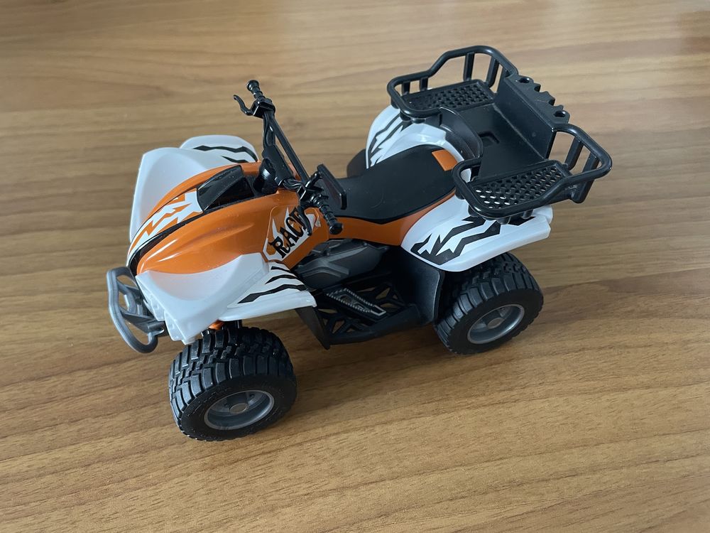 QUAD Bruder (jouet made in Germany) 12 Lillebonne (76)