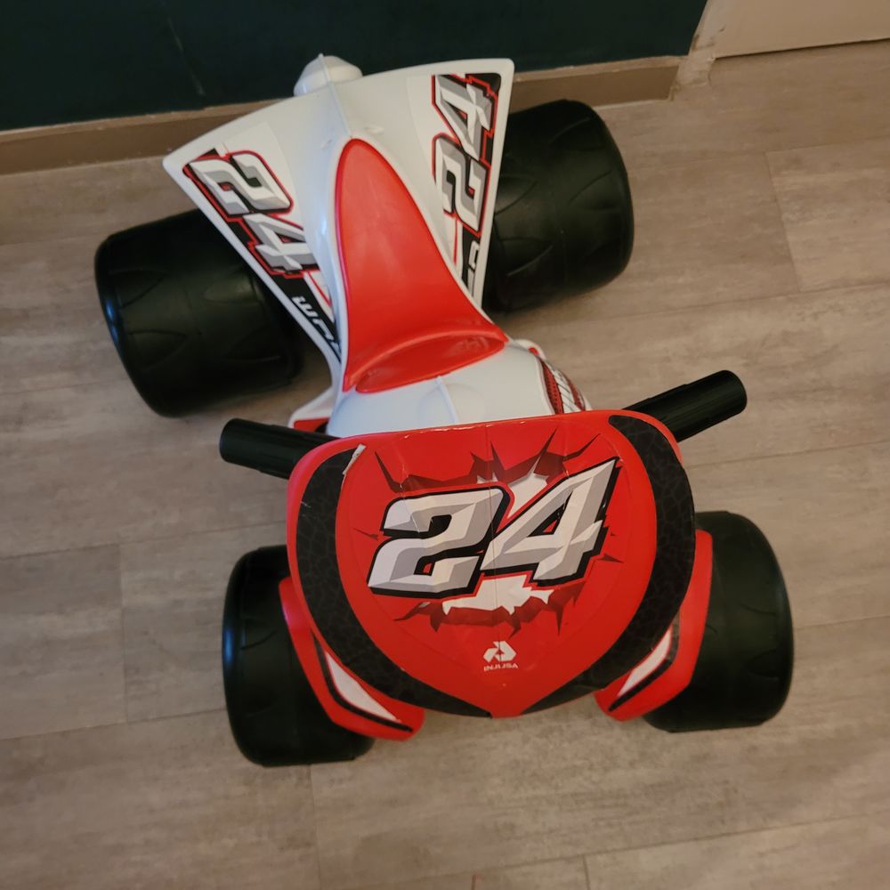 Quad �lectrique, Batterie 6V (2 � 4 ans) 25 Saint-Herblain (44)