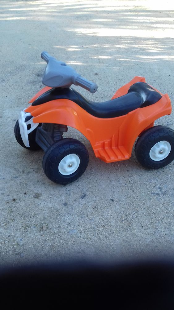 QUAD ELECTRIQUE ENFANT 20 Ribaute-les-Tavernes (30)